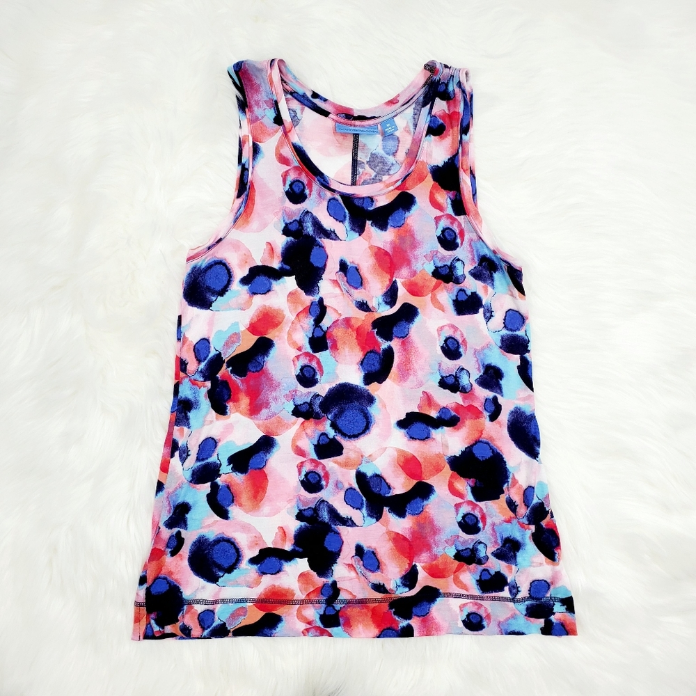 ⭐ Vera Wang tank